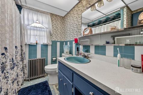 14 Chase Avenue Avenel NJ 07001