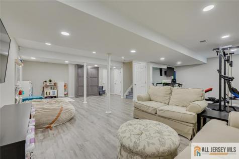 10 Eddington Lane Monroe NJ 08831