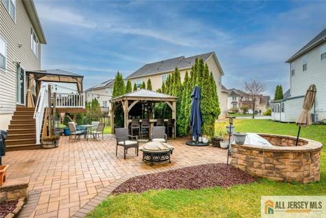 10 Eddington Lane Monroe NJ 08831
