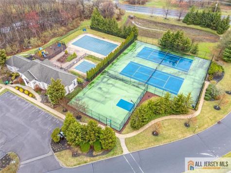 10 Eddington Lane Monroe NJ 08831