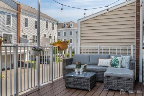 197 Roosevelt Drive Wood-Ridge NJ 07075