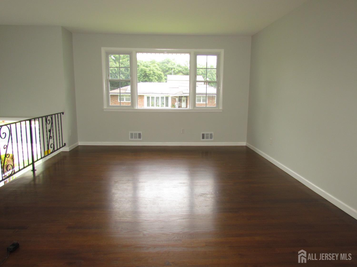 5284 Deborah Drive Piscataway NJ 08854
