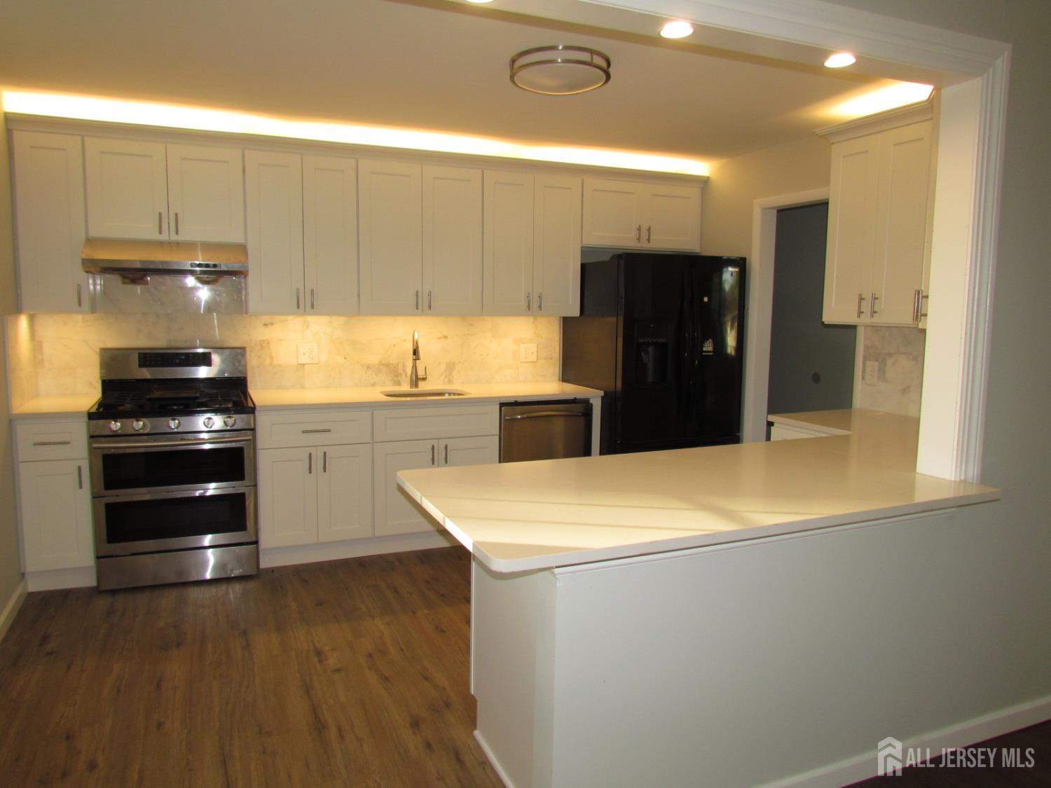 5284 Deborah Drive Piscataway NJ 08854
