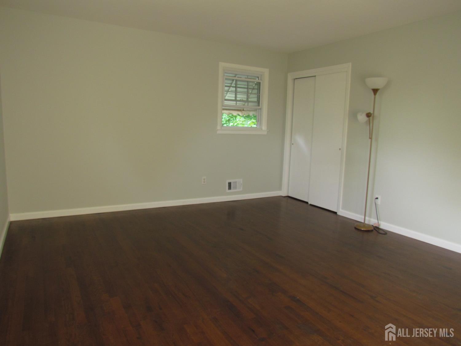 5284 Deborah Drive Piscataway NJ 08854