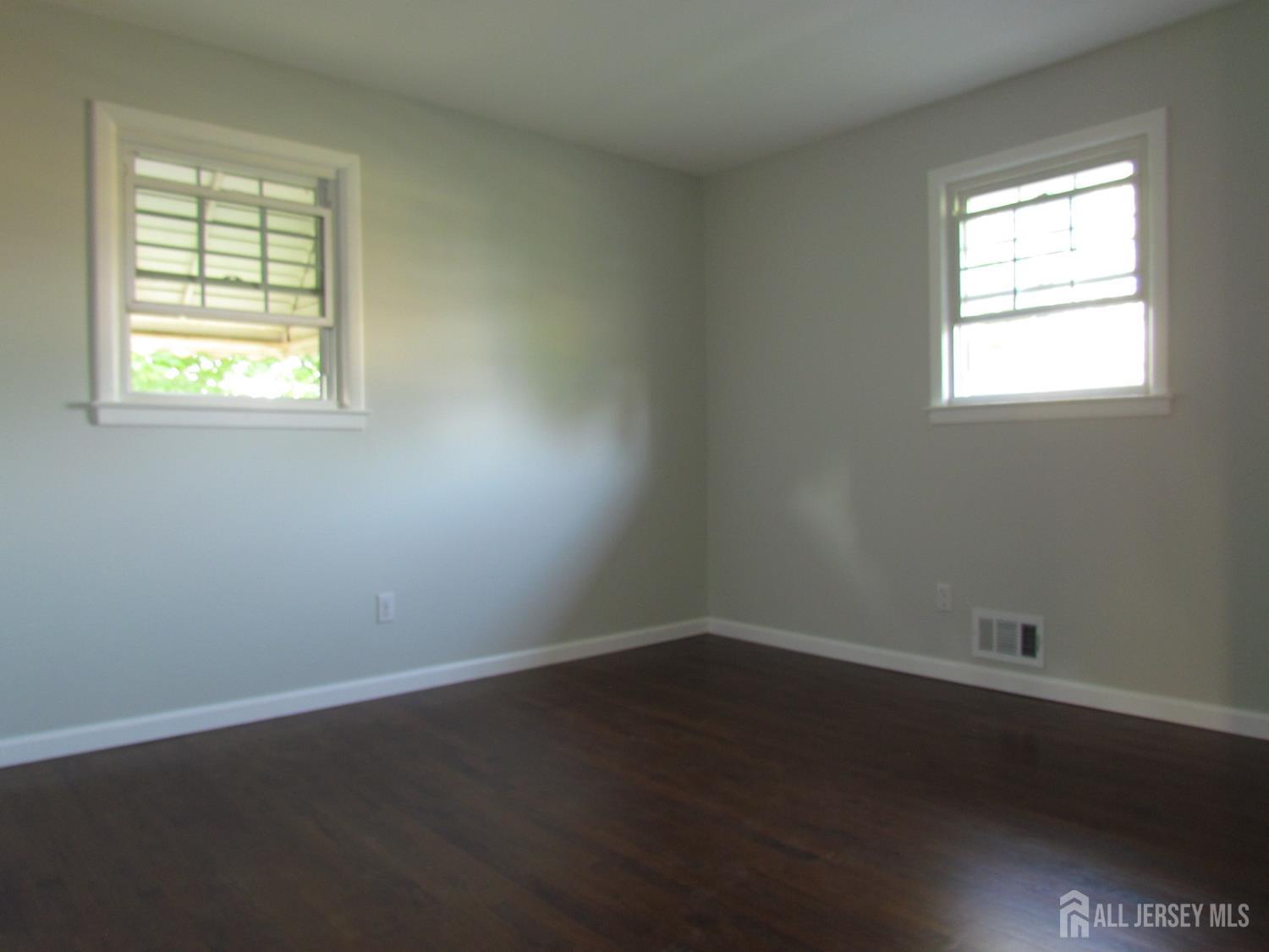 5284 Deborah Drive Piscataway NJ 08854