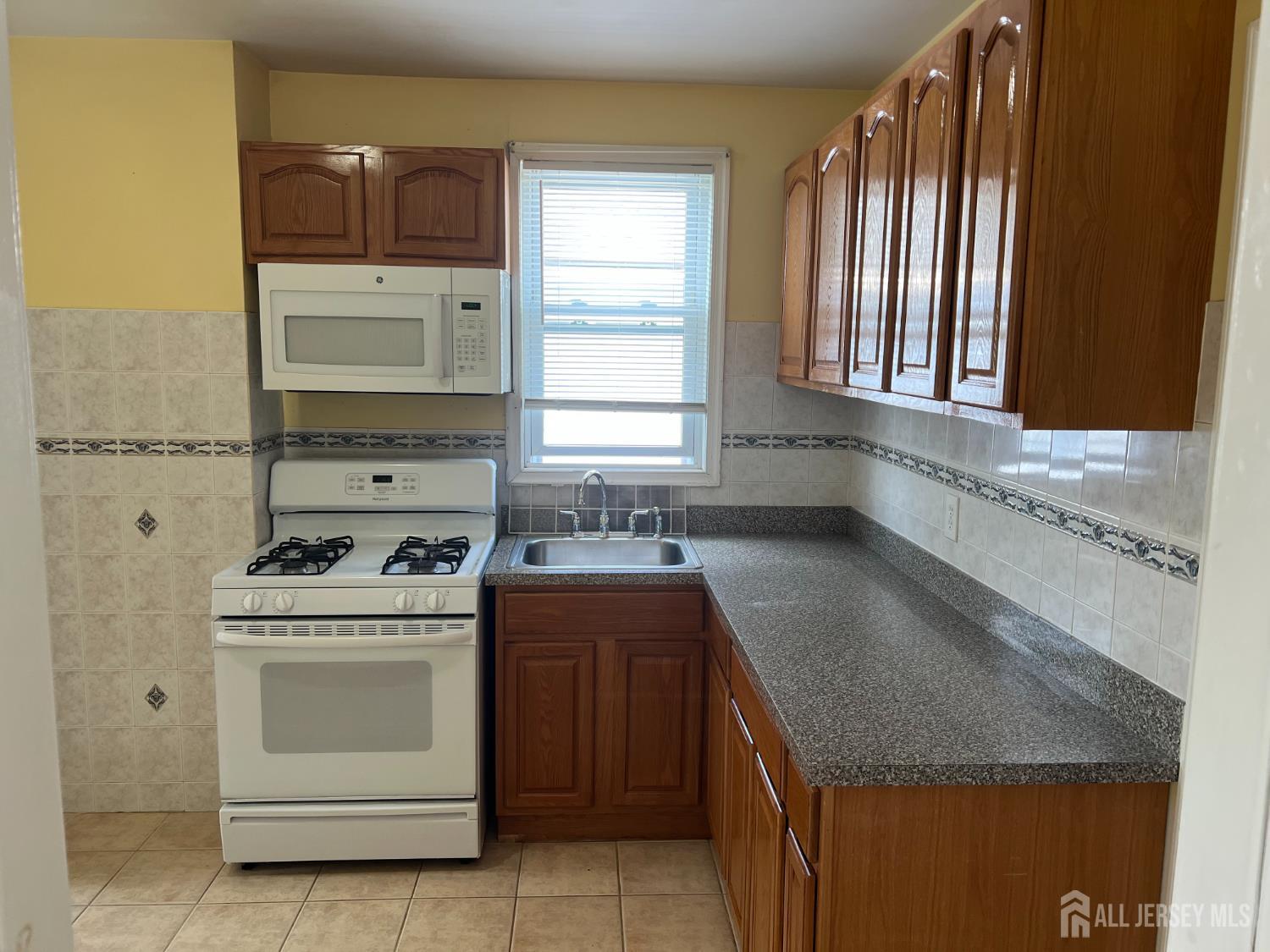 44 High Street New Brunswick NJ 08901