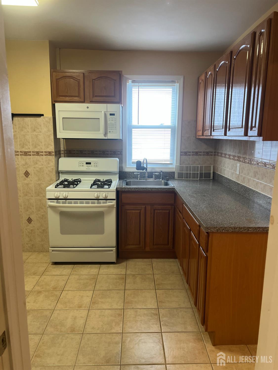 44 High Street New Brunswick NJ 08901