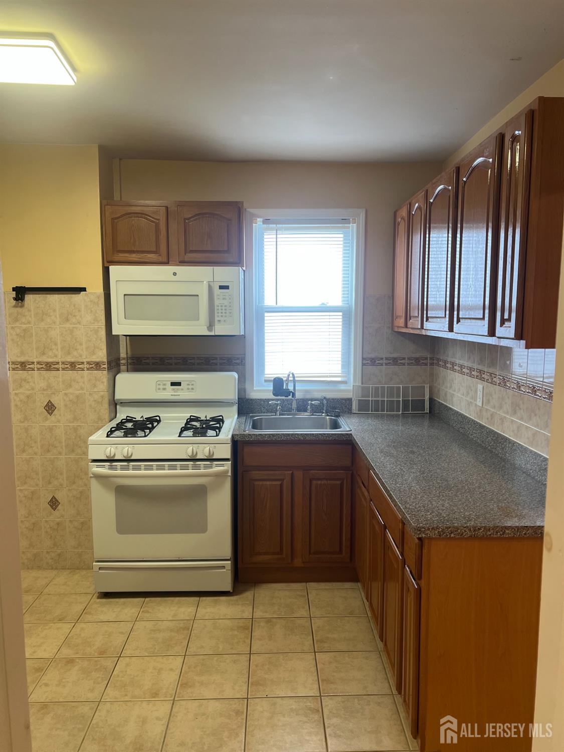 44 High Street New Brunswick NJ 08901
