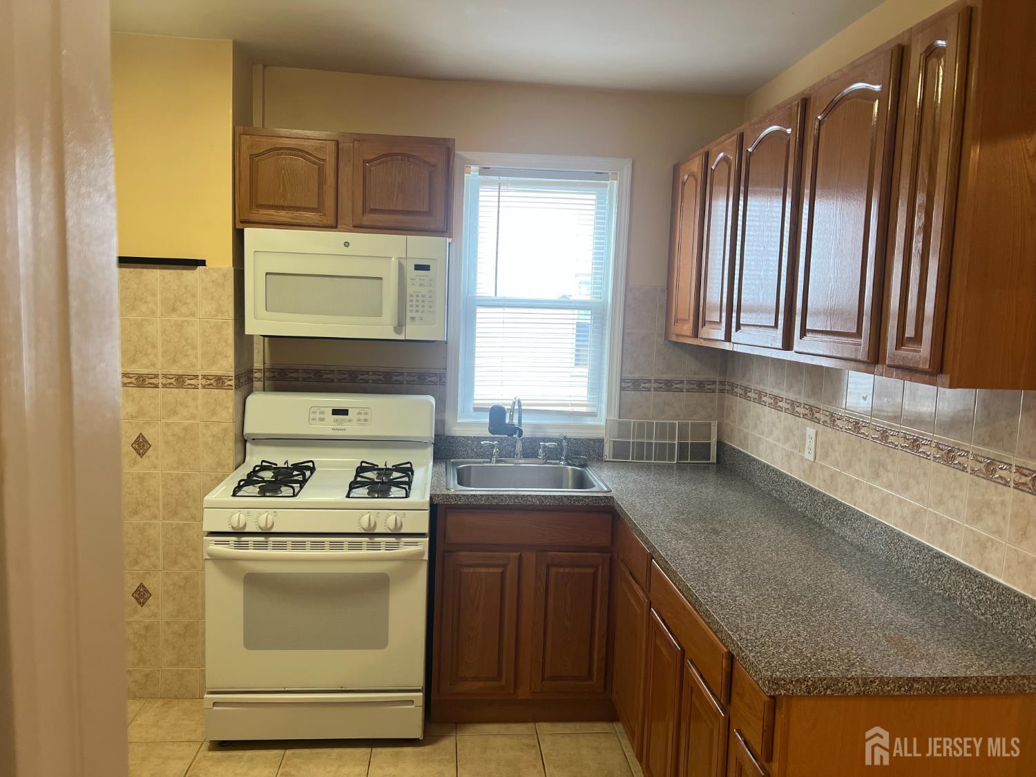 44 High Street New Brunswick NJ 08901
