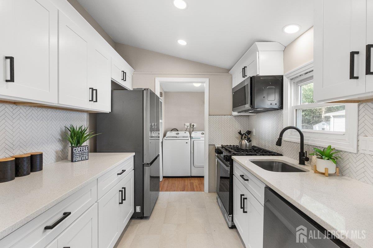 35 Deer Way Manalapan NJ 07726