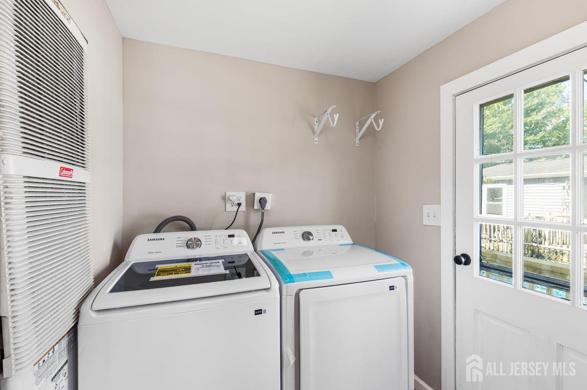 35 Deer Way Manalapan NJ 07726
