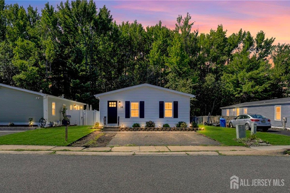 35 Deer Way Manalapan NJ 07726