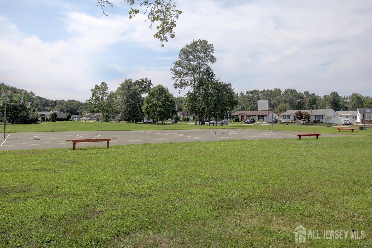 35 Deer Way Manalapan NJ 07726