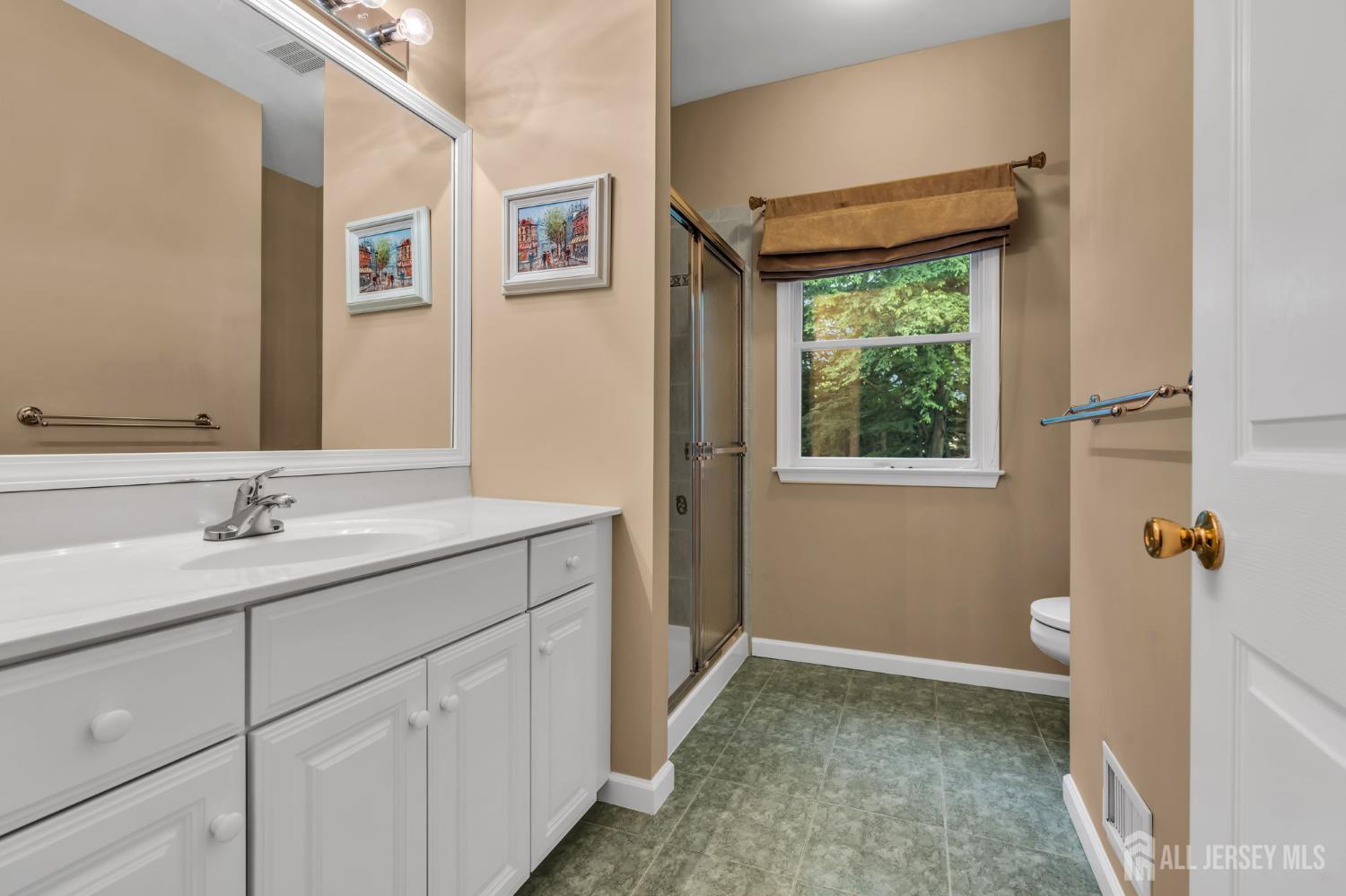 15 Harmony Lane South Brunswick NJ 08852