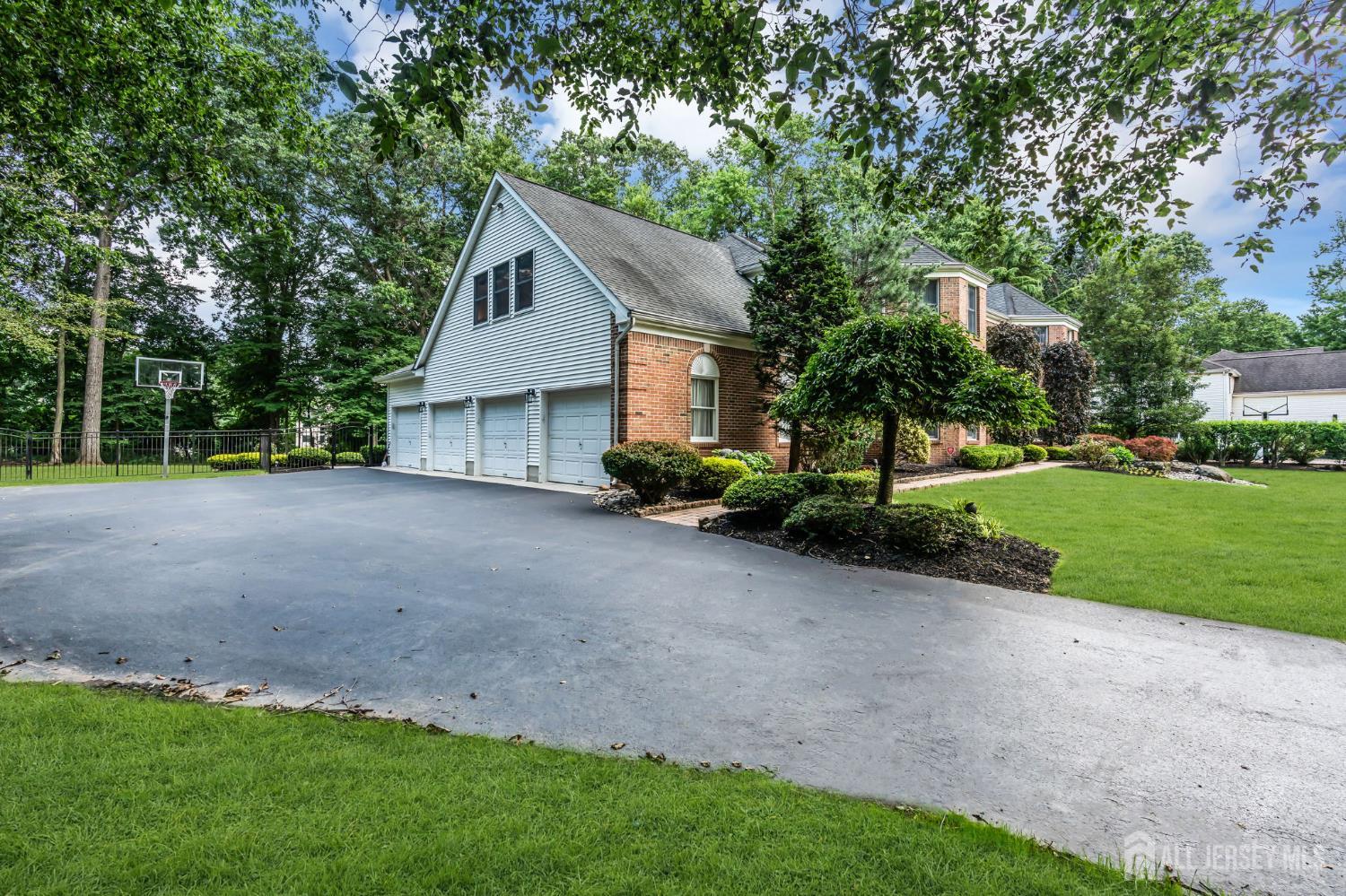 15 Harmony Lane South Brunswick NJ 08852