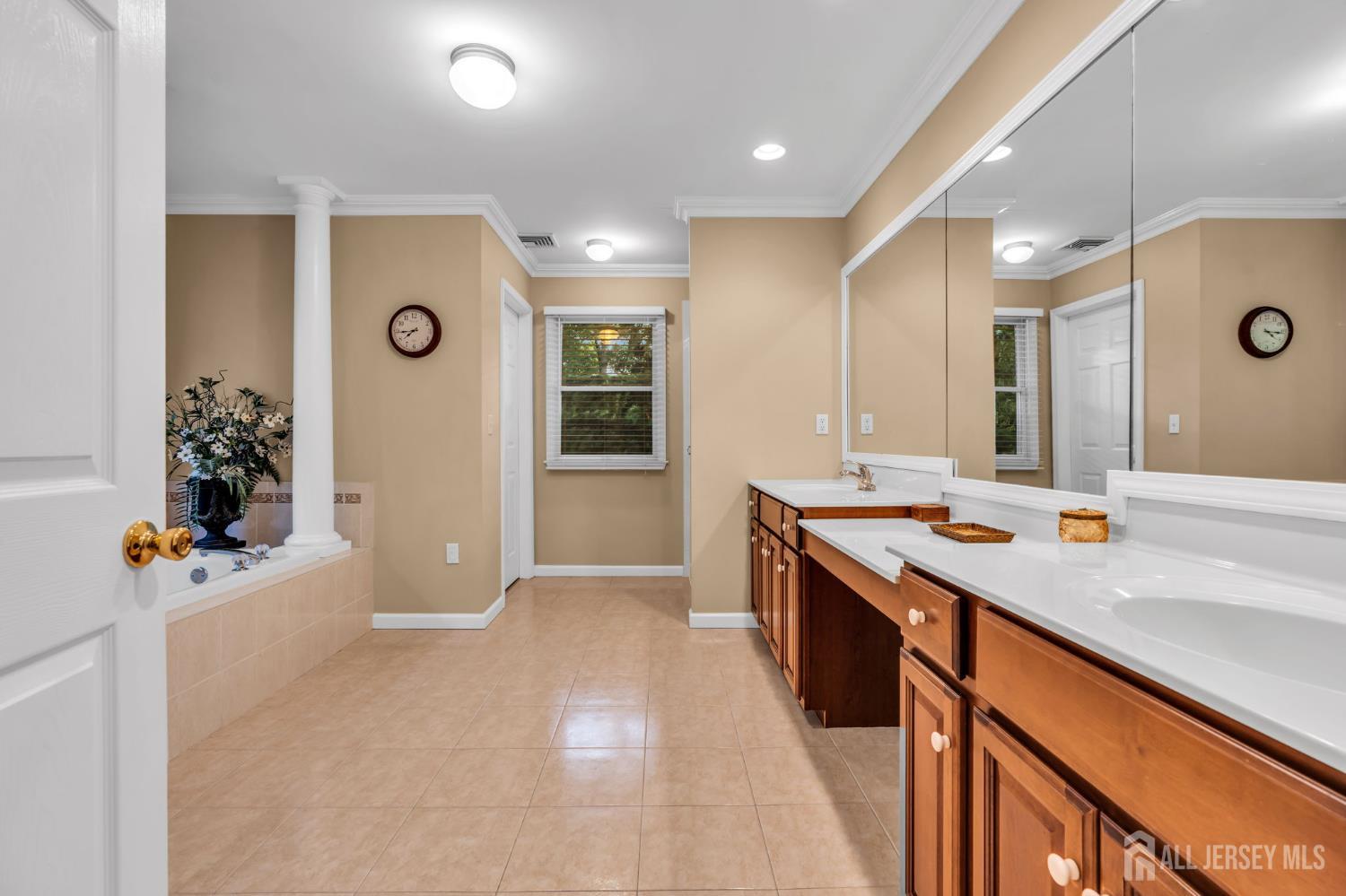 15 Harmony Lane South Brunswick NJ 08852