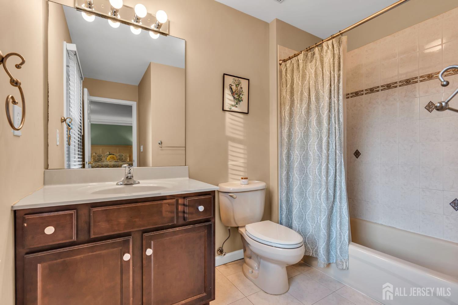 15 Harmony Lane South Brunswick NJ 08852