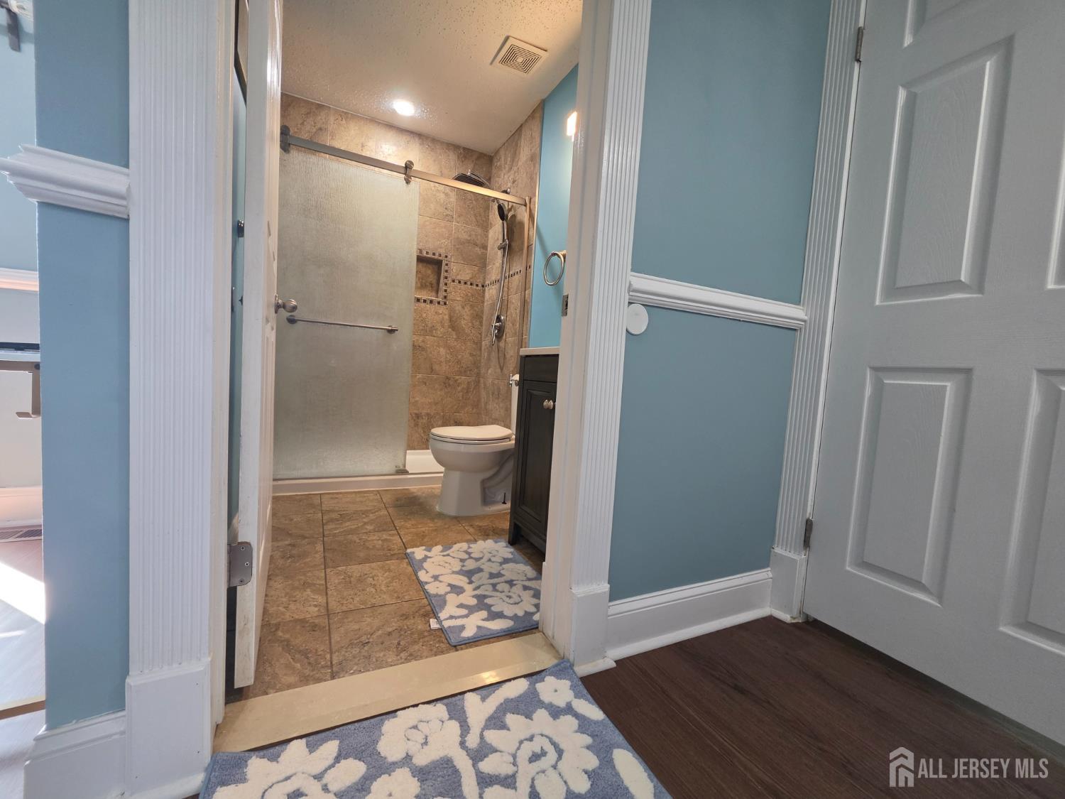 53 Denise Drive Edison NJ 08820