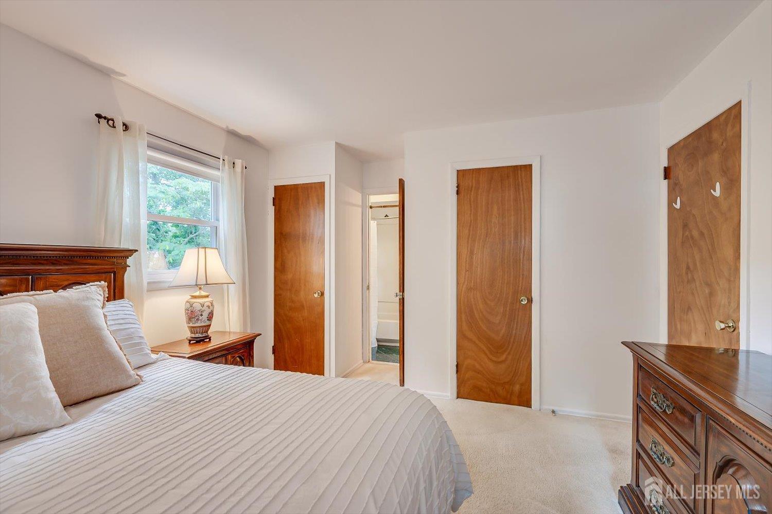 48 Frost Avenue Edison NJ 08820