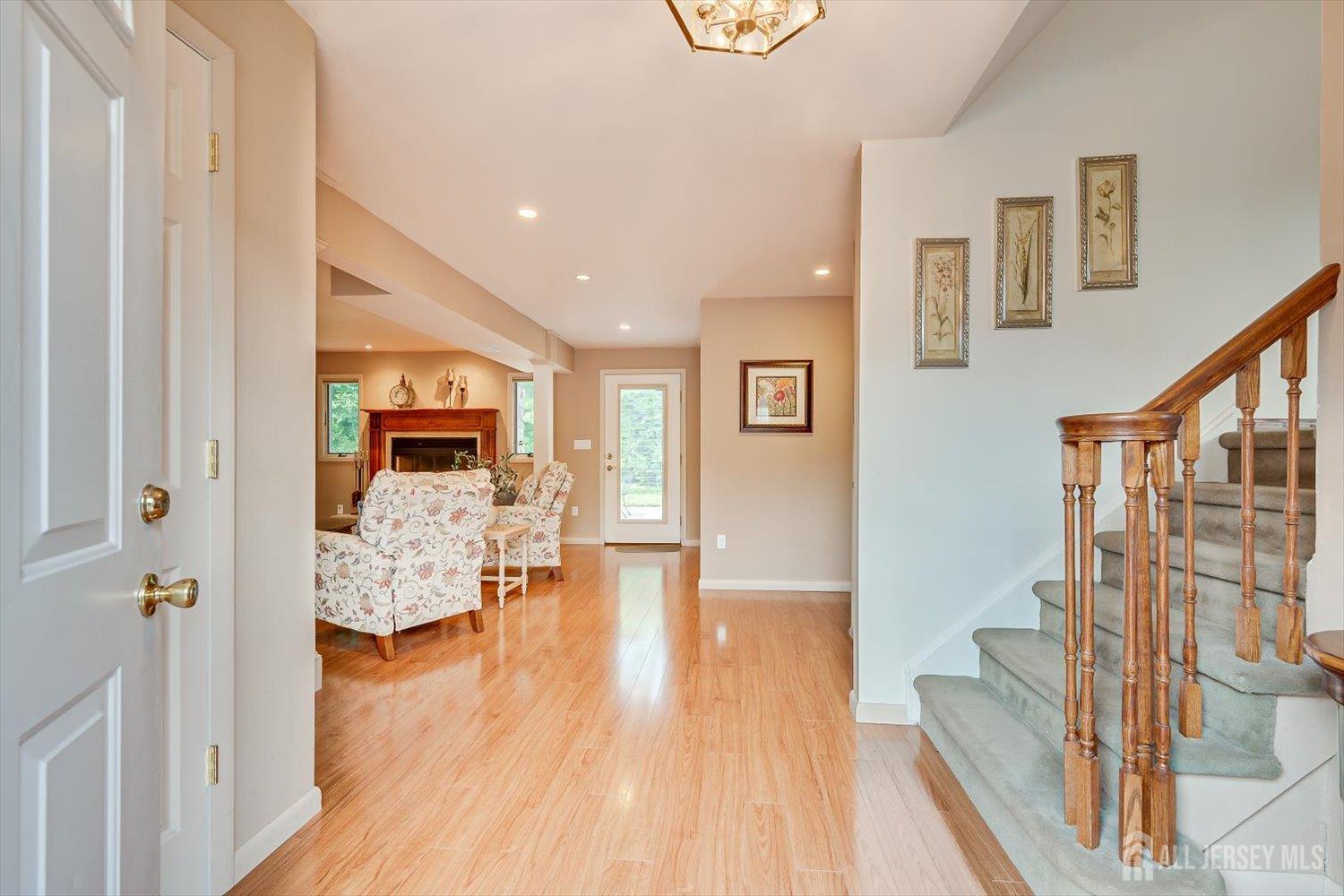 48 Frost Avenue Edison NJ 08820