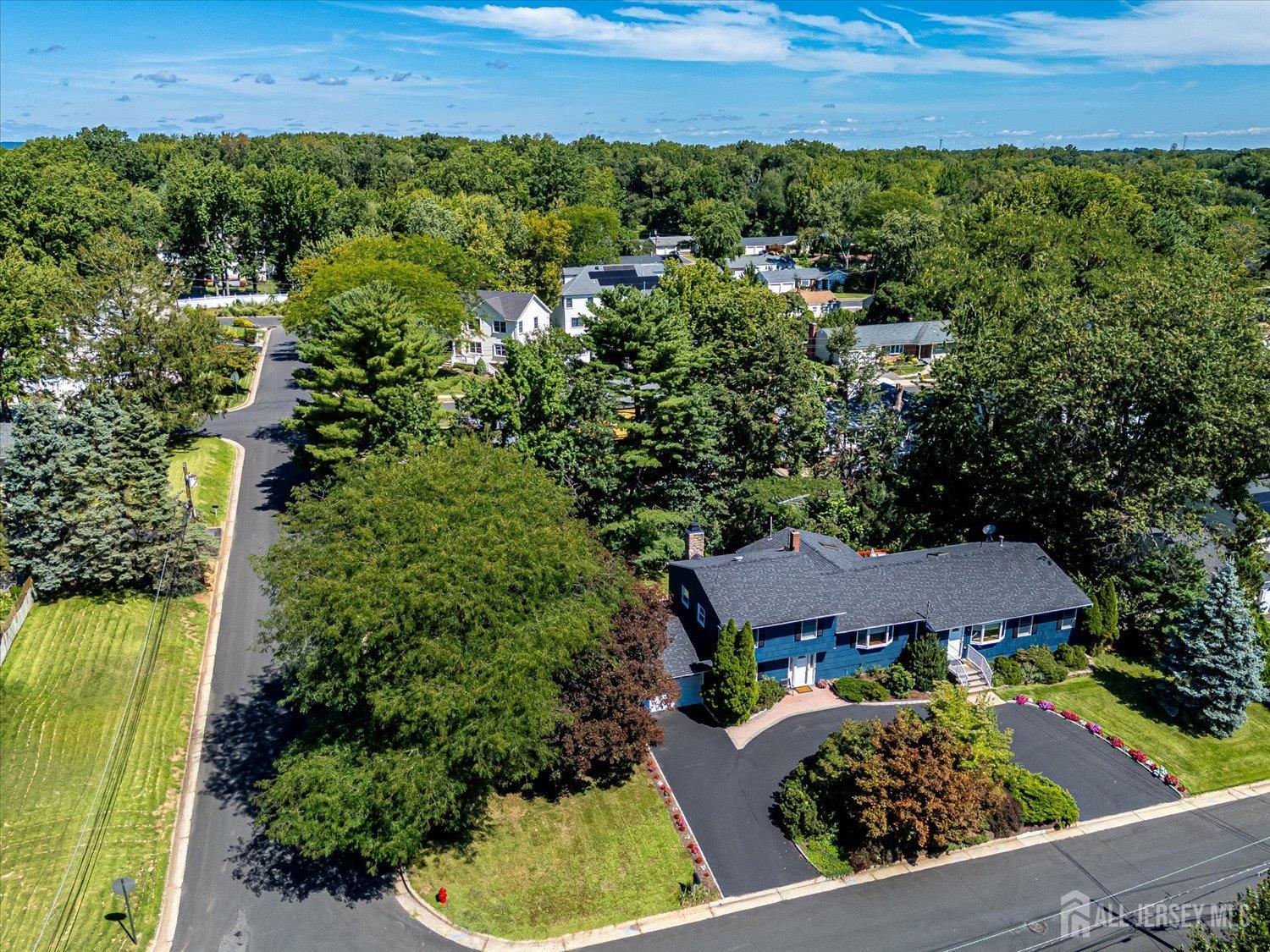 48 Frost Avenue Edison NJ 08820