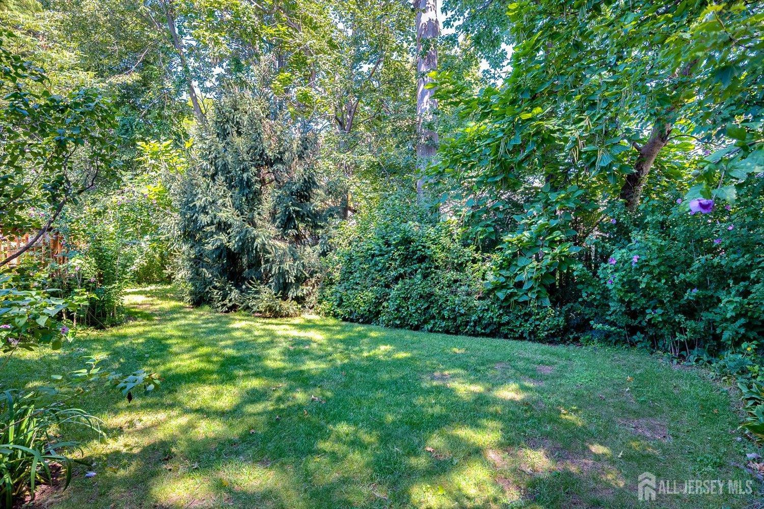 48 Frost Avenue Edison NJ 08820