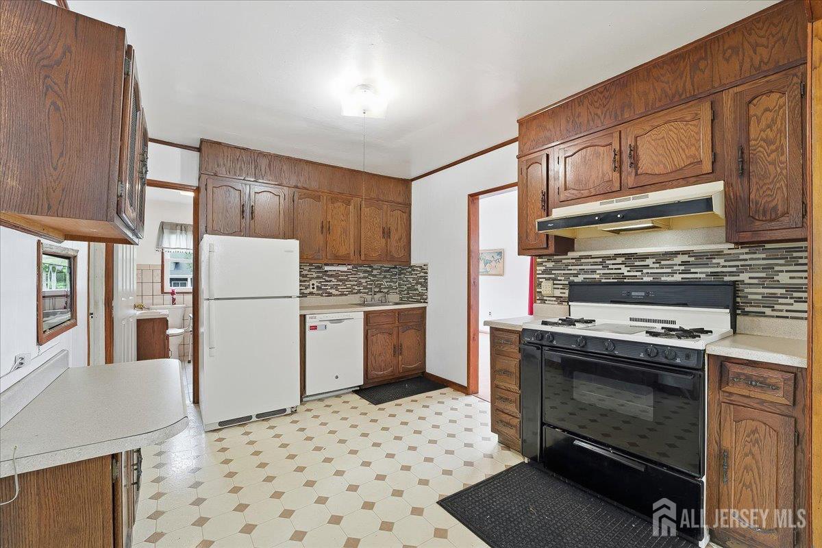 775 Cliffwood Avenue Keyport NJ 07735