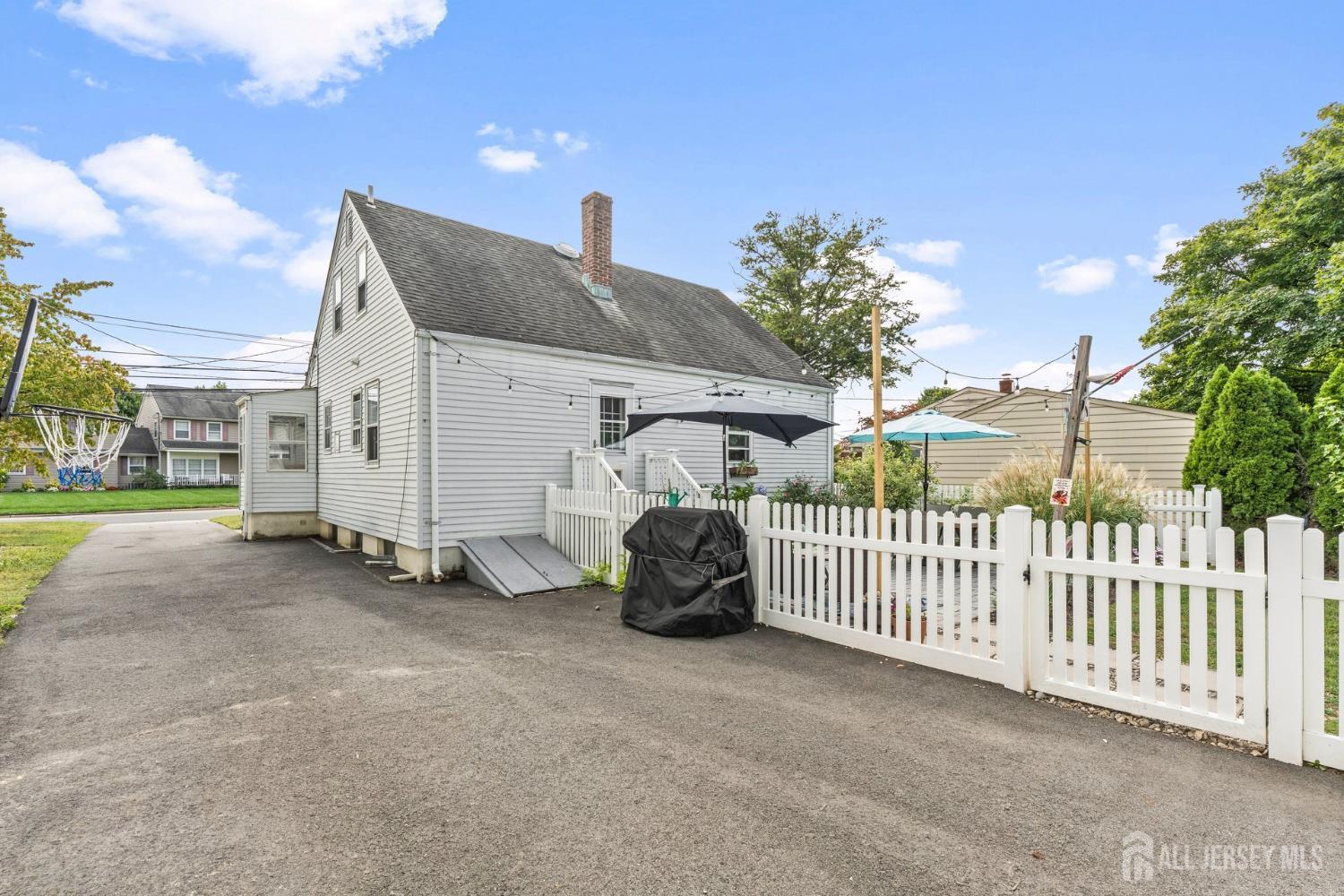 151 Harris Avenue Middlesex NJ 08846
