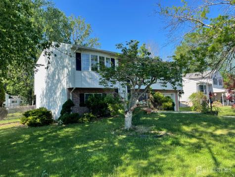 8 Durham Terrace Mount Holly NJ 08060