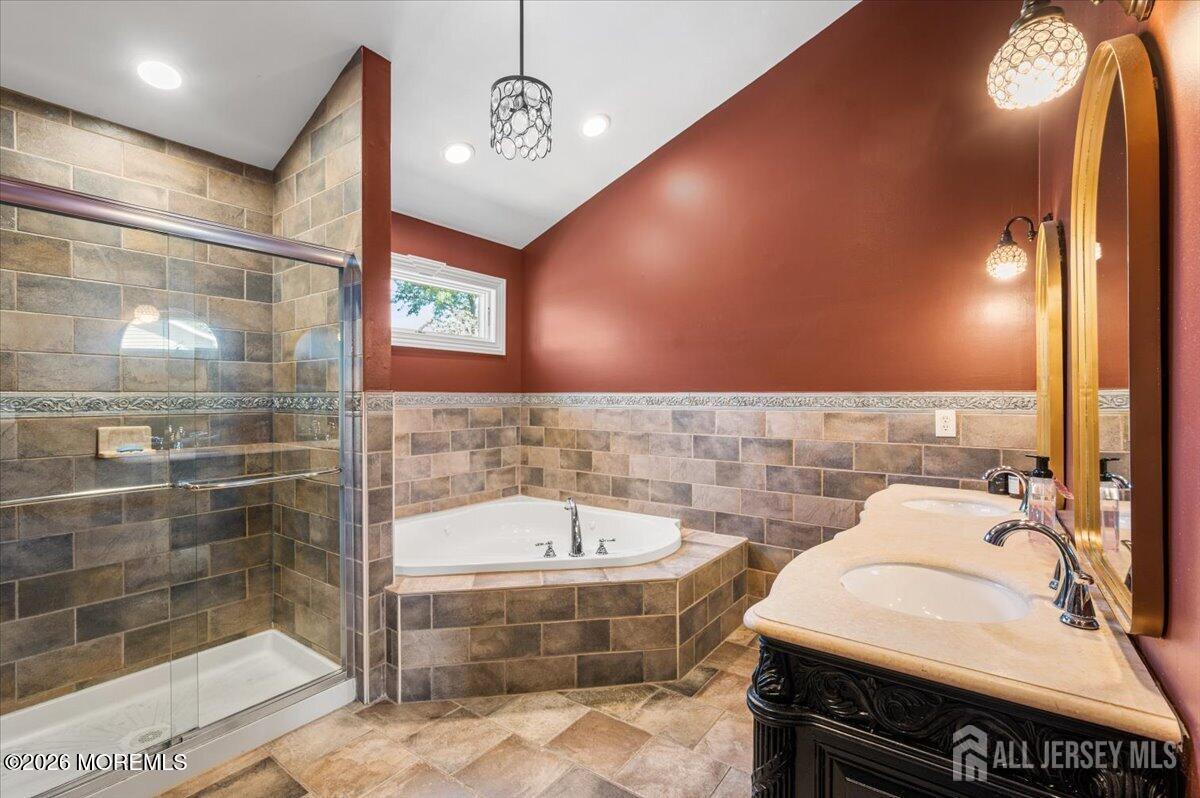 103 Therese Avenue Keyport NJ 07735