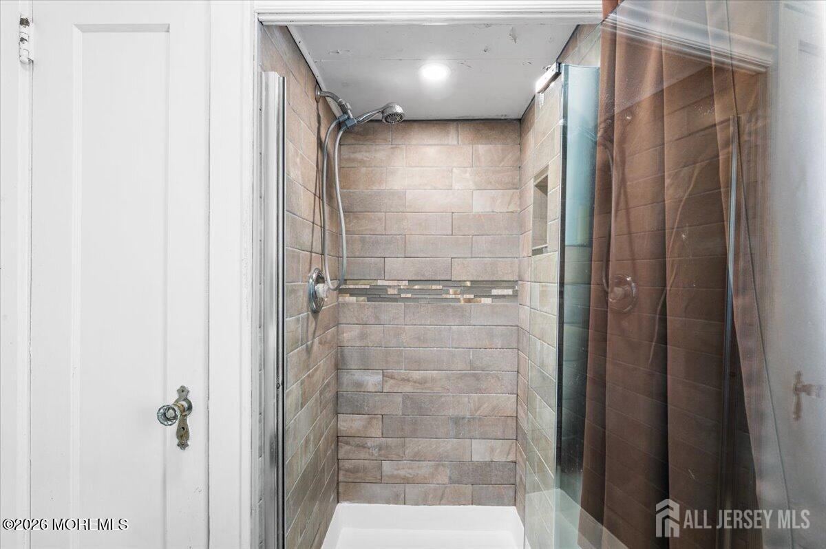 103 Therese Avenue Keyport NJ 07735