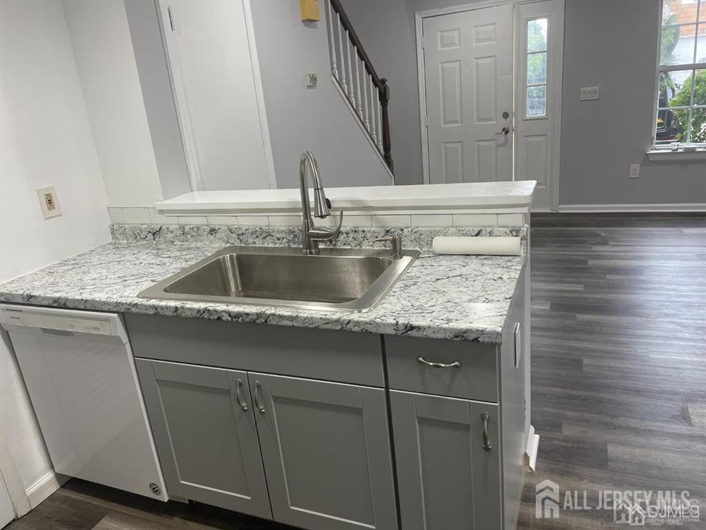 23 Delavan Court New Brunswick NJ 0890