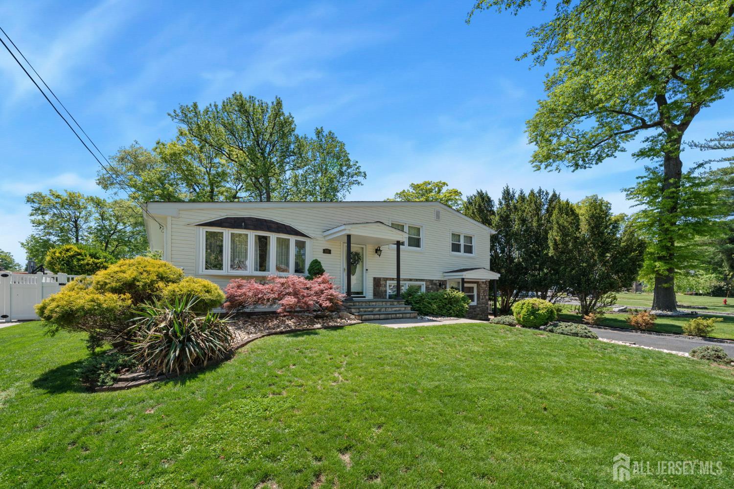 88 Montrose Avenue Colonia NJ 07067