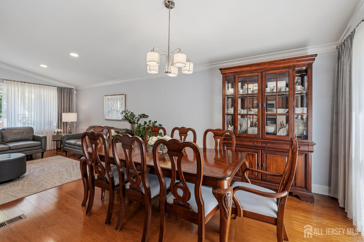 88 Montrose Avenue Colonia NJ 07067
