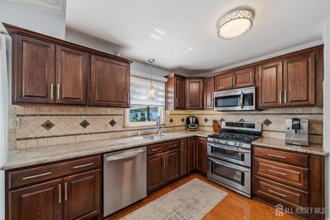 88 Montrose Avenue Colonia NJ 07067