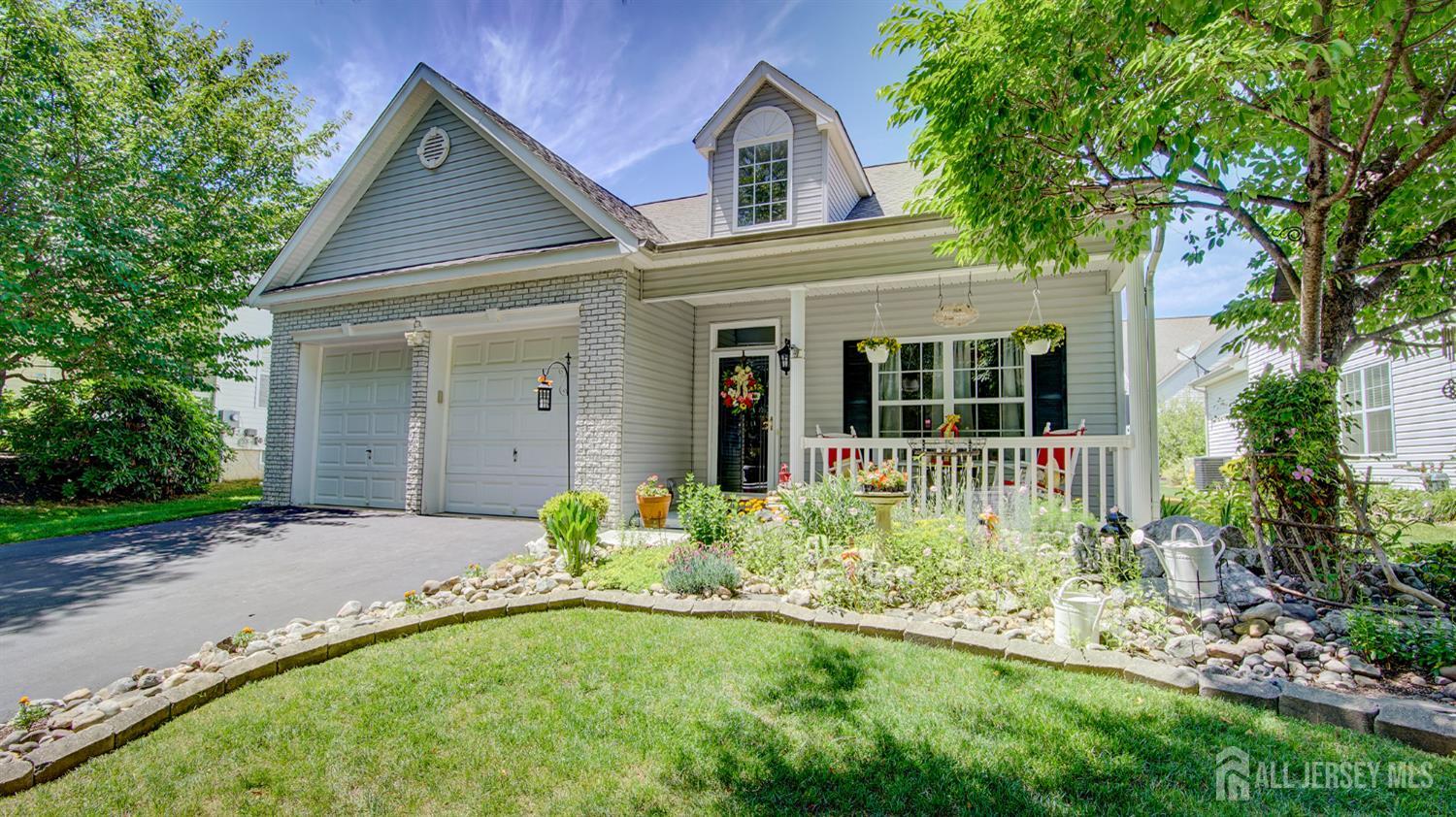 13 High Street Helmetta NJ 08828