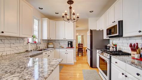 13 High Street Helmetta NJ 08828