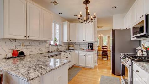 13 High Street Helmetta NJ 08828