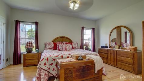13 High Street Helmetta NJ 08828
