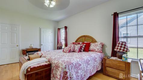 13 High Street Helmetta NJ 08828