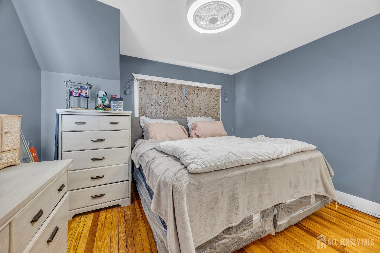 5 Fairview Avenue South River NJ 08882