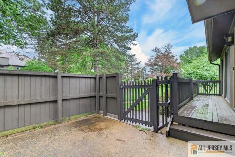 108 Westgate Drive Edison NJ 08820