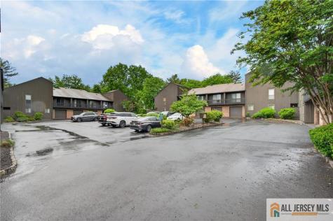 108 Westgate Drive Edison NJ 08820