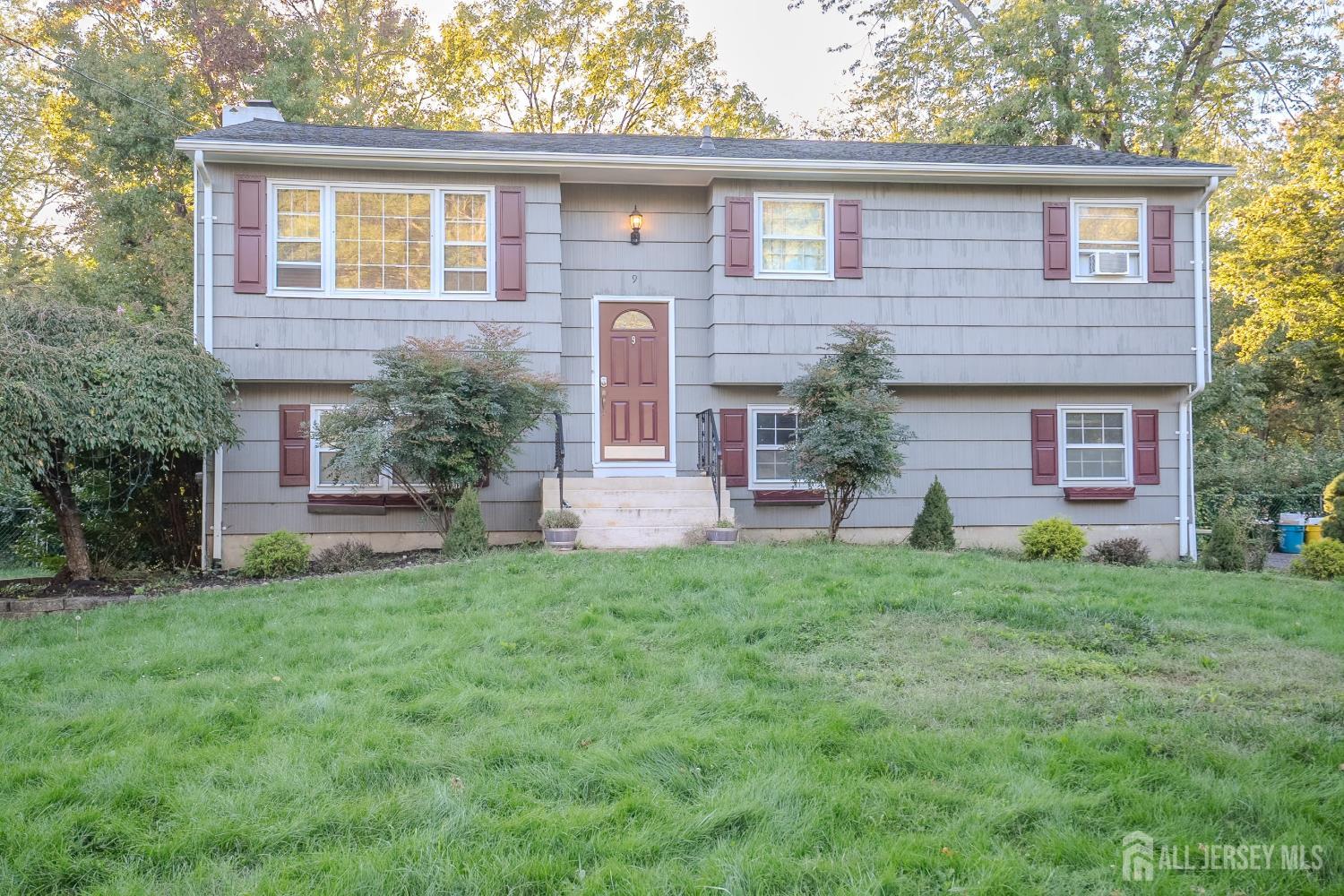 9 Oak Branch Road East Windsor NJ 08512