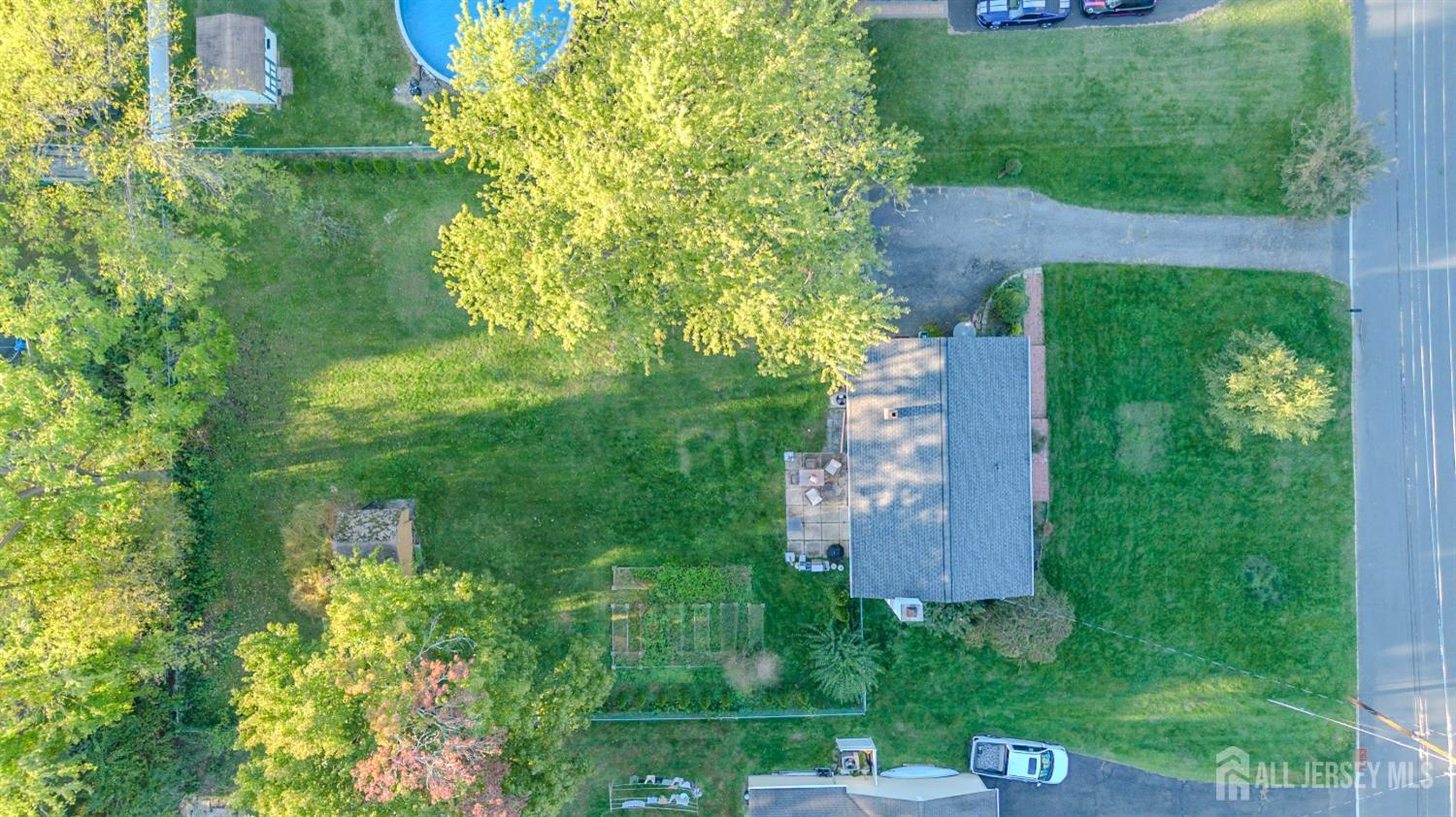 9 Oak Branch Road East Windsor NJ 08512