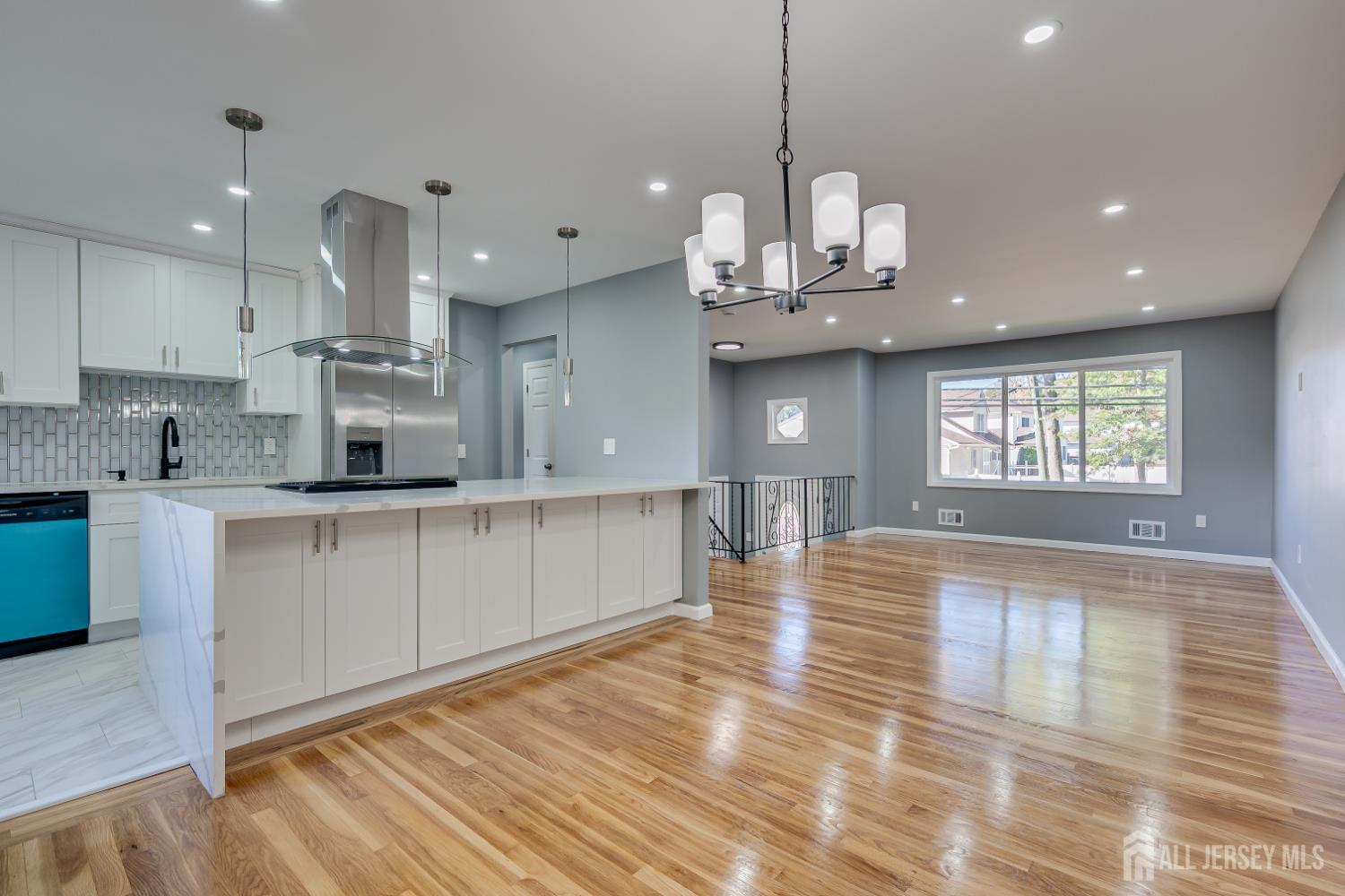 704 Wood Avenue Colonia NJ 07067