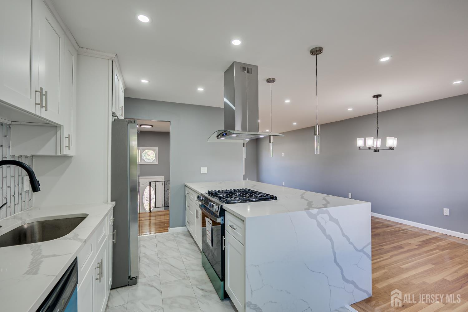 704 Wood Avenue Colonia NJ 07067