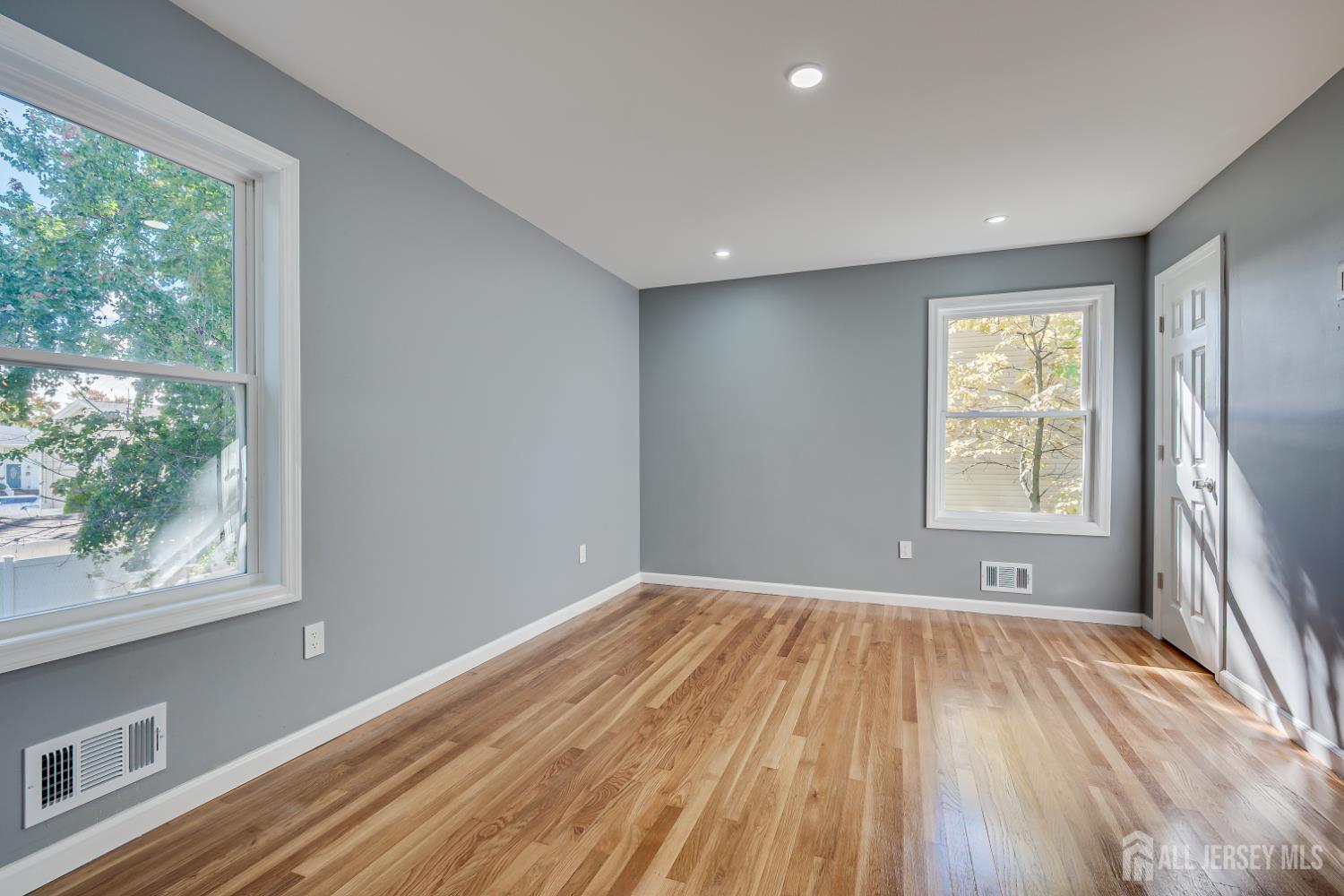 704 Wood Avenue Colonia NJ 07067