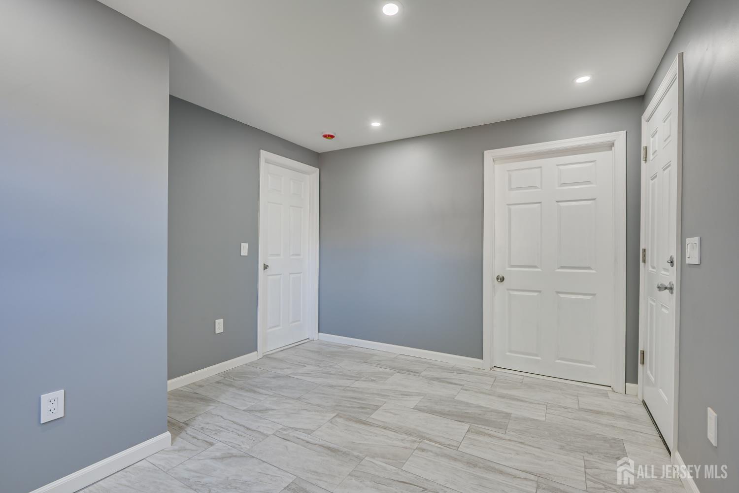 704 Wood Avenue Colonia NJ 07067