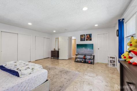 36 Henry Street Edison NJ 08820
